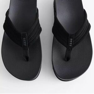 Reef Cushion Shea Hi Black Sandals Size 8